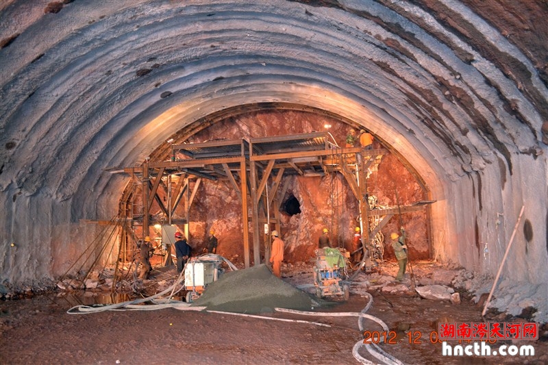 导流洞施工